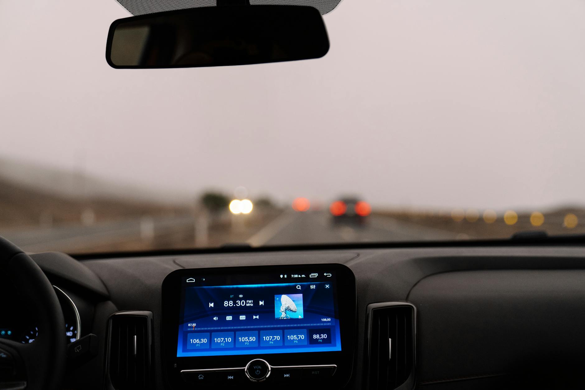 Apple CarPlay vs Android Auto: confronto pratico