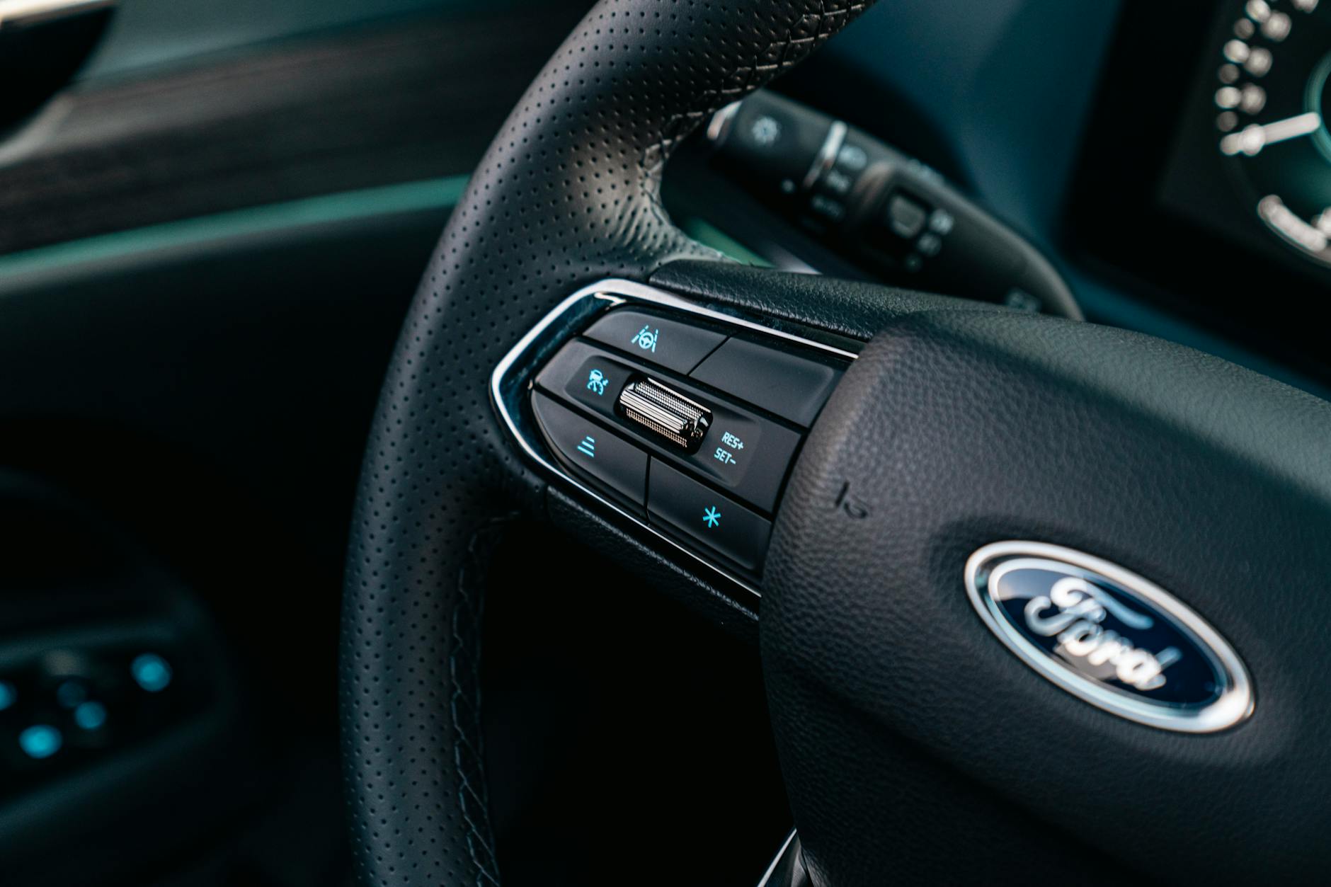 Cruise control adattivo: come usarlo correttamente